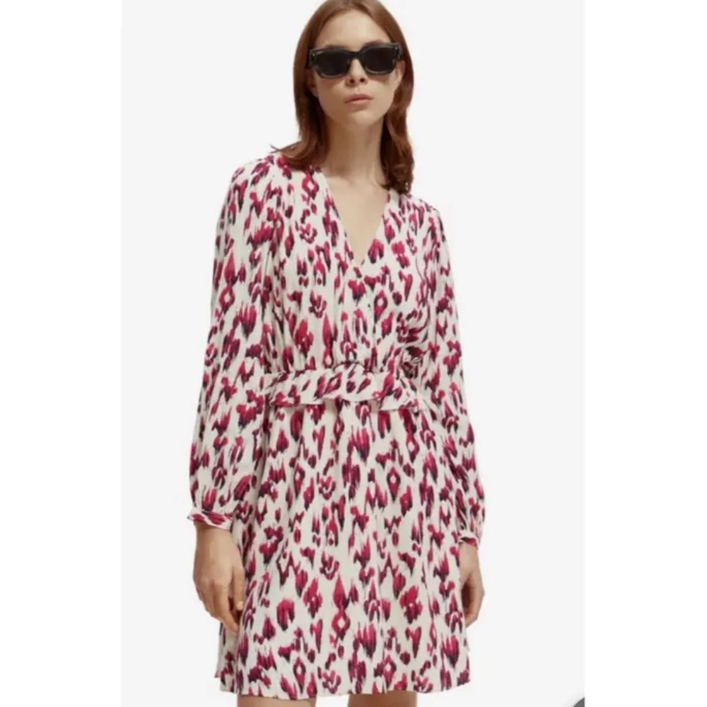 NWOT SCOTCH & SODA In Bloom long Sleeve